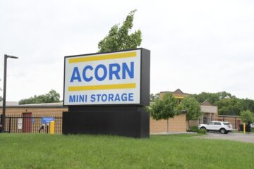Sign at Acorn Mini Storage - Bloomington.
